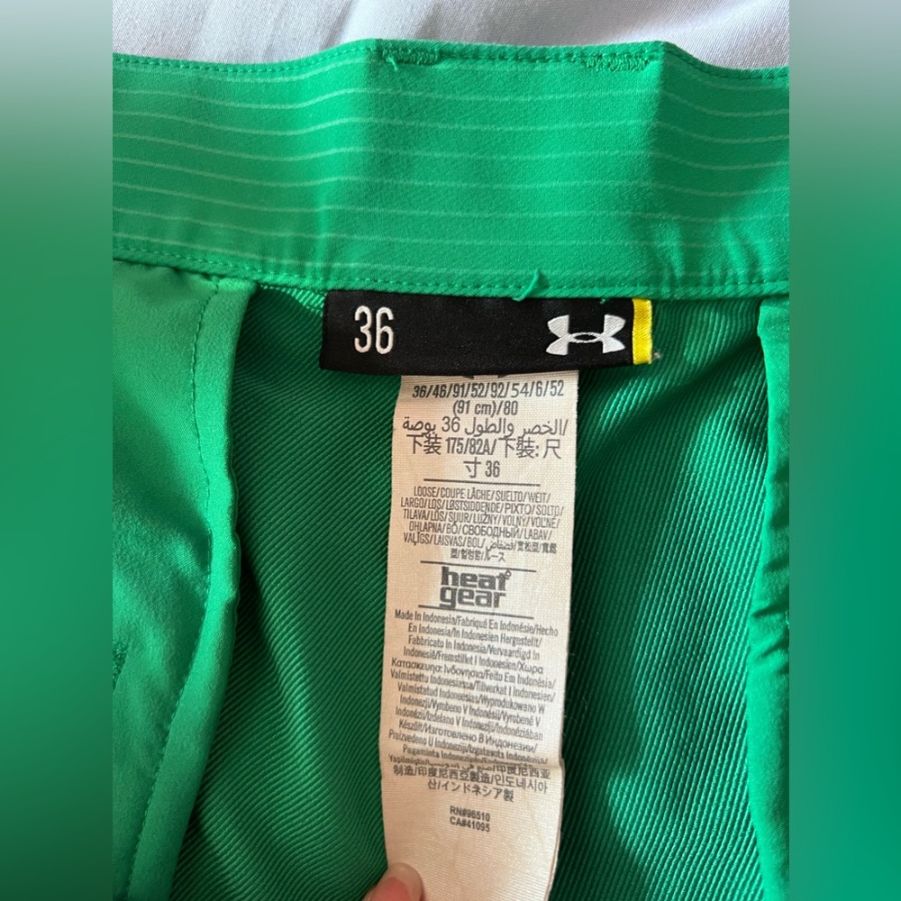 Underarmour short. - Picture 8 of 9